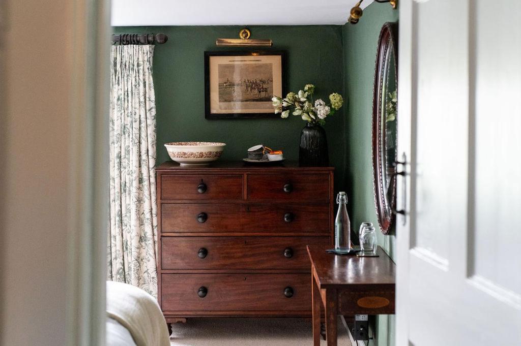 Colston Bassett Martin Arms B&B 외부 사진